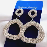 گوشواره آویز بلند فول نگین مدل نقره ای|بدلیجات|قم, سالاریه|دیوار