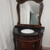 اینه و روشویی