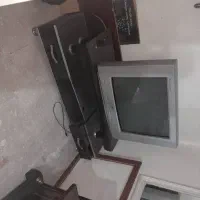 یک عدد تلویزیون ۲۹انچ با میز تلویزیون ۰