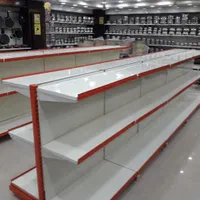 قفسه وصط هایپرمارکتی