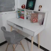 میز مطالعه کلاسیک کد ۰۰۱