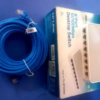 سوییچ شبکه۸پورت تی پی لینک و کابل شبکه دو سر سوییچ
