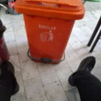 سطل زباله پدالی