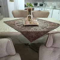 ماشین لباسشویی ومیز ناهار خوری