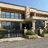 ویلا-230-متری-دوبلکس-با-نمای-مدرن-استخری