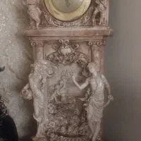 ساعت زمینی . ساعت ایستاده . ساعت بلند کنار سالنی