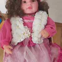 عروسک کاملا نو