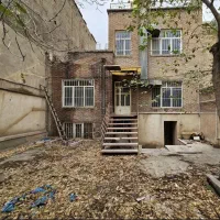 ۱۱۵ متر کلنگی با ۳ طبقه بنا در طوس ۳بر فروش