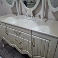 تخت وکمد دو نفره تمیز ومحکم