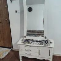 آینه و میز