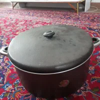 قابلمه بزرگ و سینی و بشقاب استیل