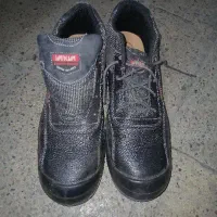 کفش ایمنی عایق دار مخصوص برقکاری