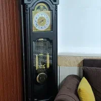 ساعت ایستاده درحدنو سالم وبدون عیب