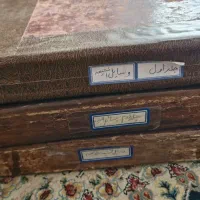 کتاب خطی وسائل الشیعه ناصرالدین شاه خط طاهرخوشنویس|کلکسیون اشیاء عتیقه|قم, سالاریه|دیوار