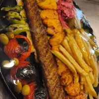 استخدام رستوران نیروی ساده اقا