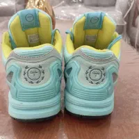 کفش فیروزه ای سایز ۴۳/یک سوم