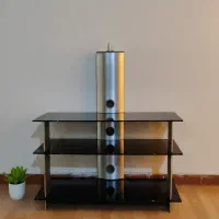 میز تلویزیون شیشه ای