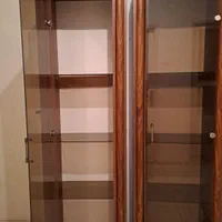 دو عد بوفه ویترین شیشه ای سبک و ساده و چراغ دار|بوفه، ویترین، کنسول|تهران, یوسف‌آباد|دیوار