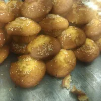 نیازمند یک خلیفه قنادی|استخدام خدمات فروشگاه و رستوران|یزد, |دیوار