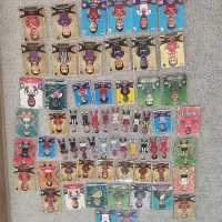 کیمدی مجسمه وبرچسپ وکارت کیمدی