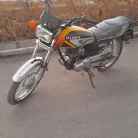 موتور ۱۲۵ مدل ۹۳ پلاک ملی مدارکدار