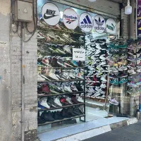 فروش فوری یک باب مغازه بر خیابان کارگر جنوبی