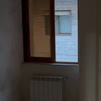 درب و پنجره آلمینیومی سالم در حد نو|عمدهفروشی|رشت, صفاری|دیوار