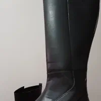 بوت بلند زنانه کاملا نو بفروش میرسد|کیف، کفش، کمربند|خلخال, |دیوار