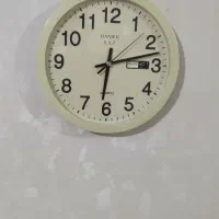 ساعت دیواری سفید مینیمال برند daniyeh