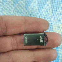فلش 64گیگ نو نو