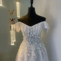 نیازمند خیاط خانم در مزون لباس عروس