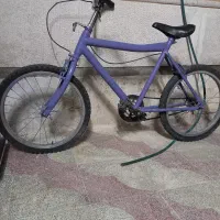 یک عدوچرخه بفروش میرسد