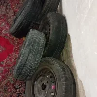 ۴ تایر پراید  ۱ تایر تیبا یا وانت