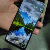 وکال v0 plus با حافظهٔ ۶۴ گیگابایت