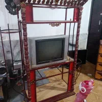 تلویزیون ۲۱اینچ.با میزش