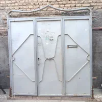 درب اهنی سه لت بیرون بازشو و پنج عدد اکاستیو