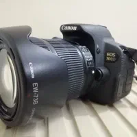 دوربین کانن ۷۰۰d و لنز ۱۸-۱۳۵ بسیار تمیز