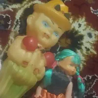 عروسک قدیمی قشنگ