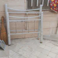 تخت  نوجوان با کفی نوپان