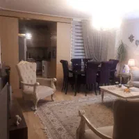 ۸۰ متر ، دو خواب ، بالای بیمه ۴