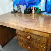 میز تحریر به همراه یک عدد بوفه