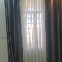 تعدادی بالش و پشتی و پرده بفروش میرسد