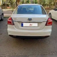 جیلی Gc6 خودکار (اتومات) اکسلنت سانروف ۱۳۹۷ سفید|خودرو سواری و وانت|قم, پردیسان|دیوار