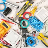 خدمات برق و آیفون