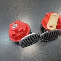 یک جفت بوق بنزی