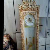 یک عدد ساعت ایستاده