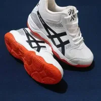 کفش فوتبال و فوتسال و والیبال|کیف، کفش، کمربند|تبریز, |دیوار