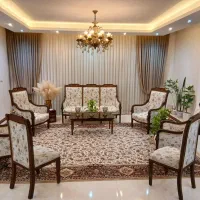 مبل سلطنتی بسیار تمیز