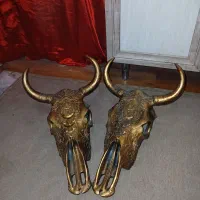 فروش دو عدد مجسمه گاو