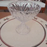 ظرف میوه پایه دار کریستال